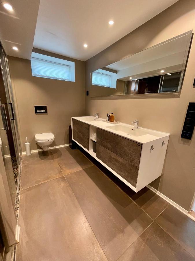 Luxury Apartement Close To City Centre With Free Parking Tromsø Eksteriør bilde